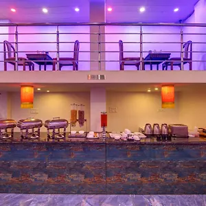 Hotel Gracious By Vishesh & New Delhi