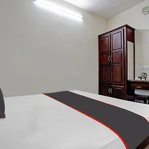 Hotel Collection O White House Pearl, Kochi